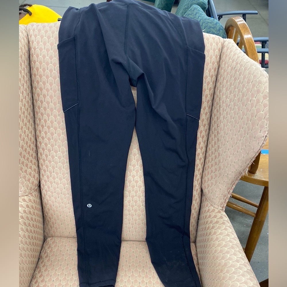 Very nice and comfortable and look brand new